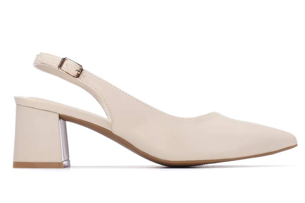 Zapatos de tacón destalonado XTI 145367 en color beige