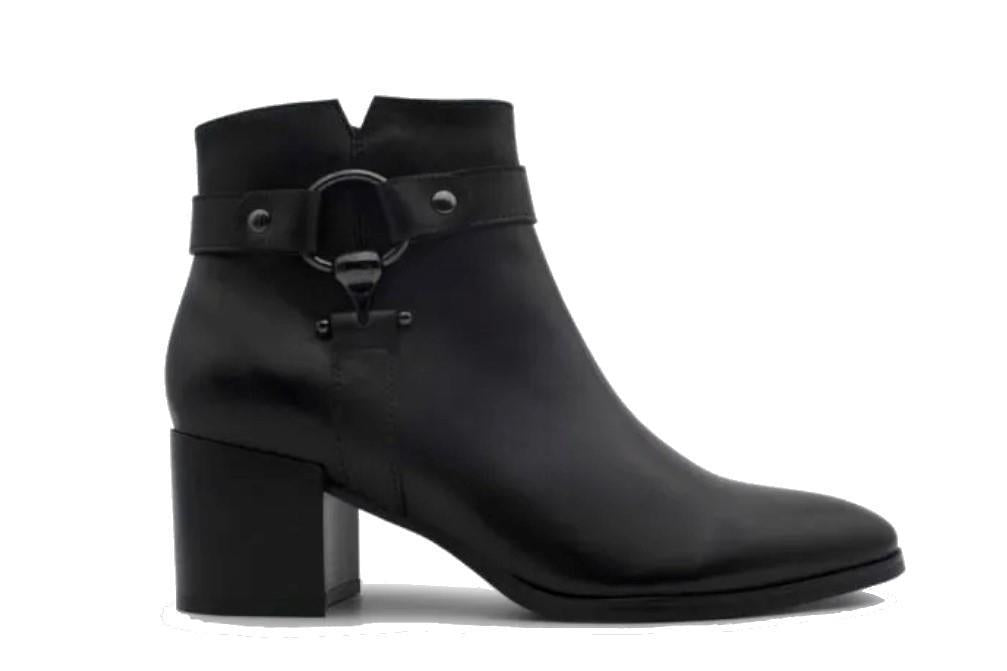 Botines Regarde Le Ciel Taylor 35 en negro para mujer