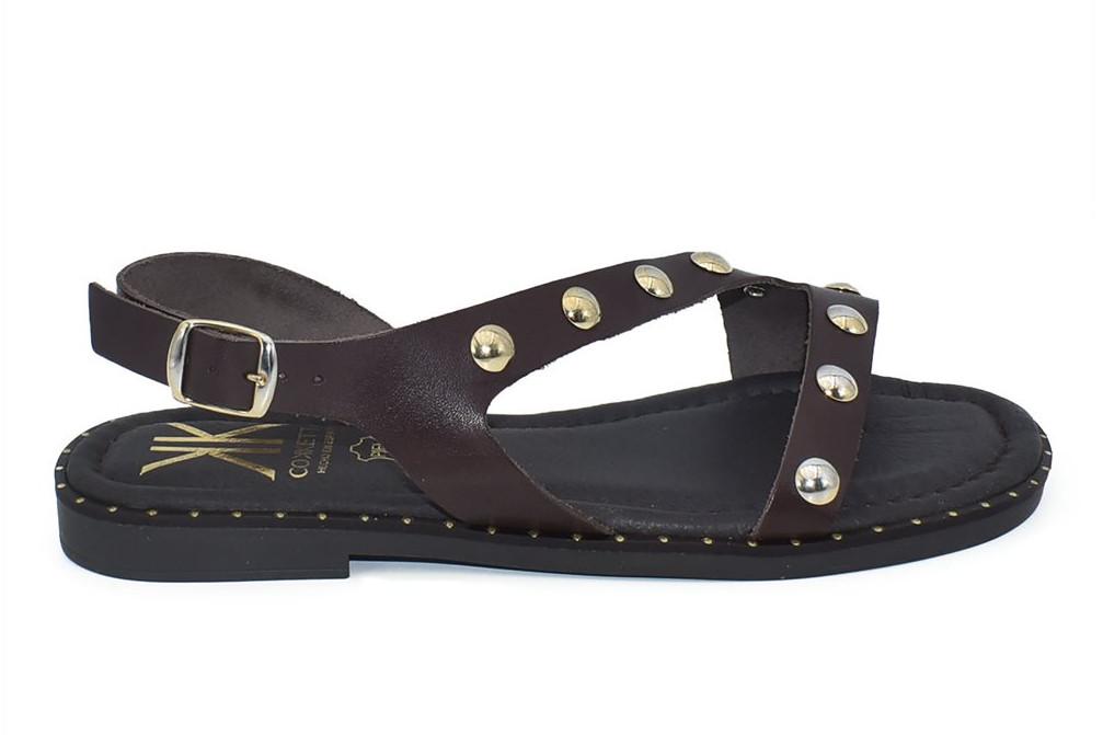 Sandalias Planas de Piel Cokketa 145 Marrón con Hebilla para Mujer
