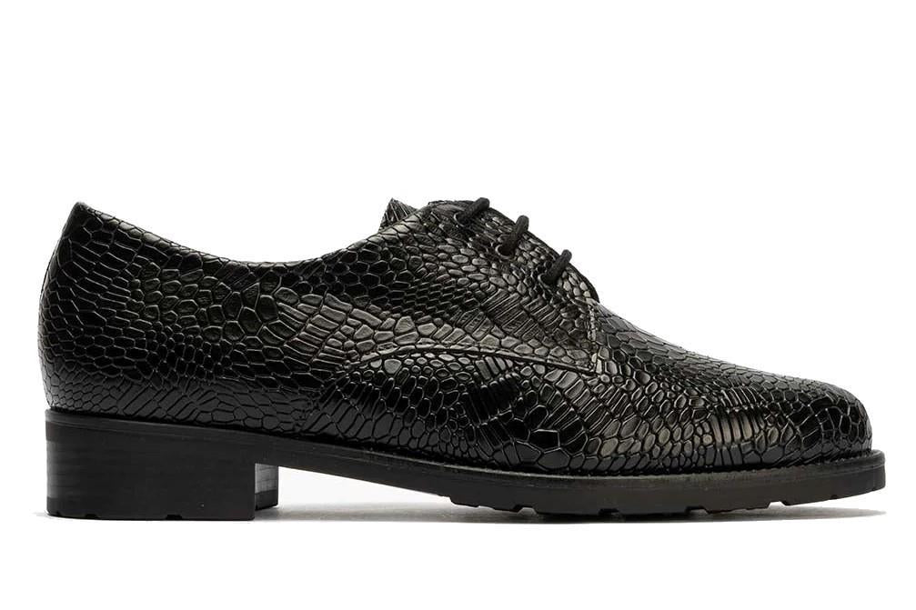 Blucher Pitillos 10184 en negro para mujer