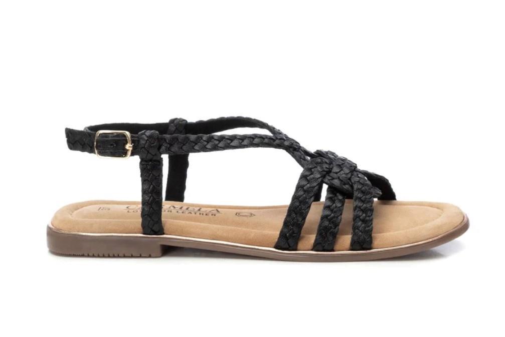 Sandalias planas Carmela 162388 en negro para mujer