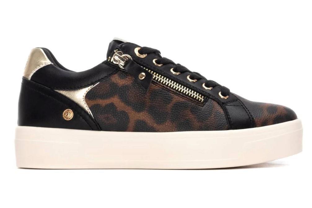 Zapatillas deportivas planas XTI 144414 en color negro