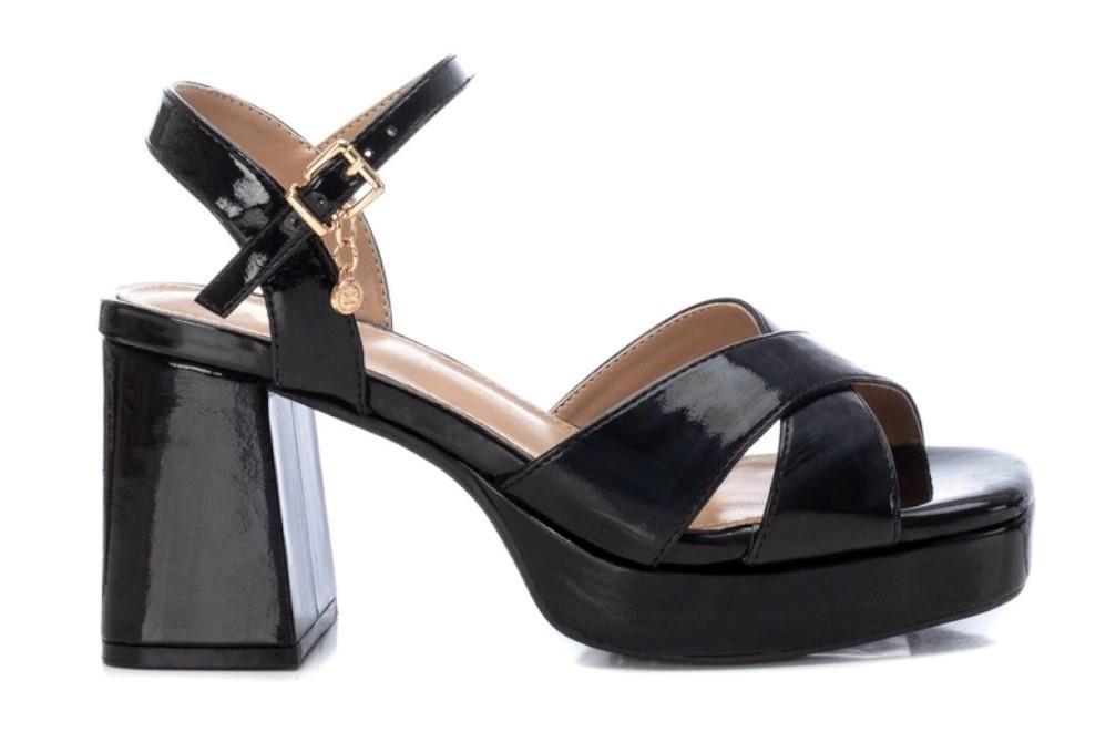 Sandalia XTI 142356 en negro para mujer