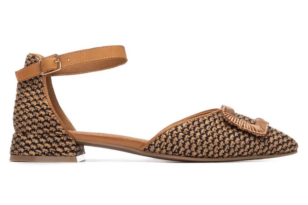 Bailarina Carmela 163241 Camel para mujer Estilo Rafia con Correa al Tobillo