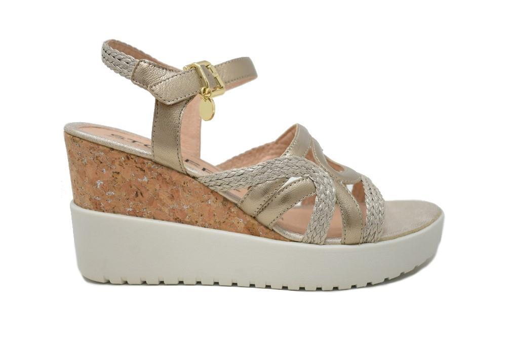 Sandalias con cuña Stonefly ELY 13 LAMINATED 216063 en oro para mujer