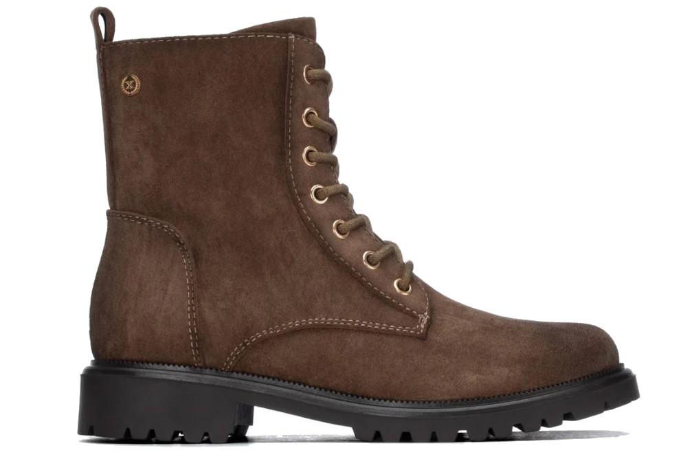 Botines militares planos mujer XTI 146243 en taupe con cordones