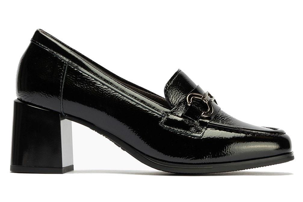 Mocasines con tacón Pitillos 10832 de color negro