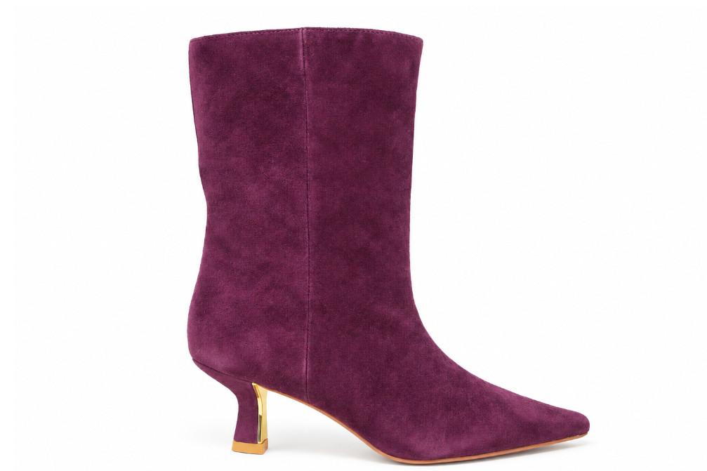 Botines de piel Alma en Pena I260391 wine con tacón metalizado