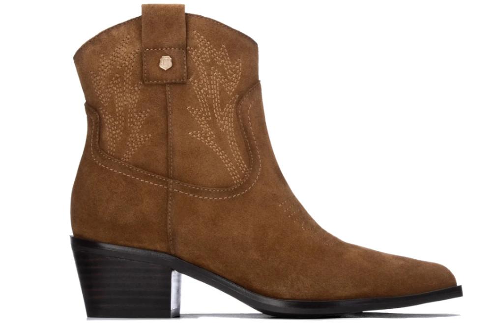 Botín cowboy de mujer Carmela 164390 en serraje camle con tacón