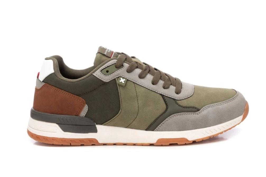 Zapatilla deportiva XTI 142518 para hombre