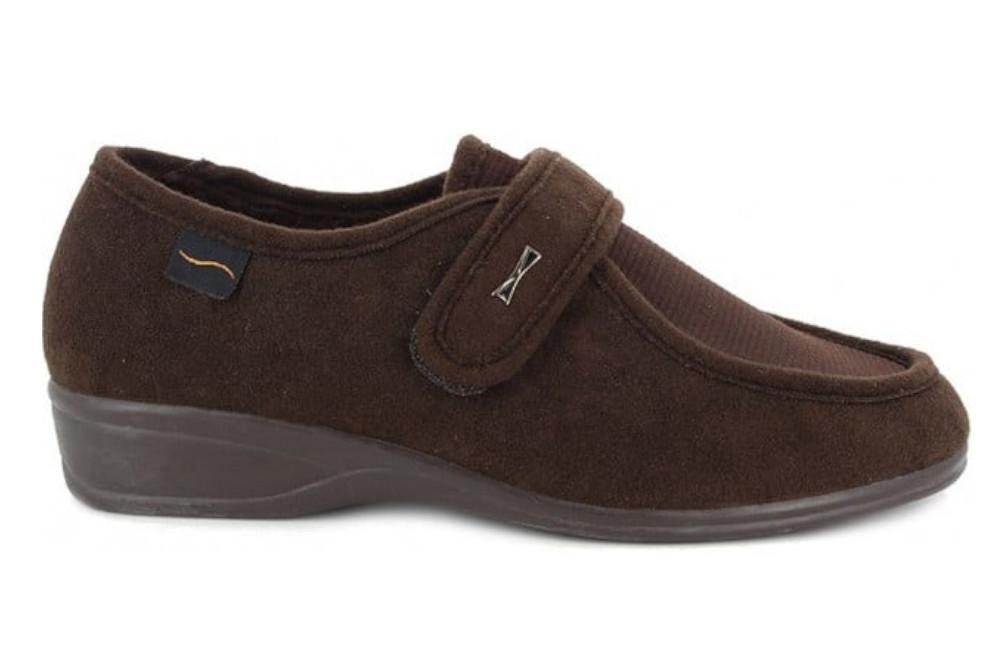 Zapatillas de casa Doctor Cutillas 771 de color marrón