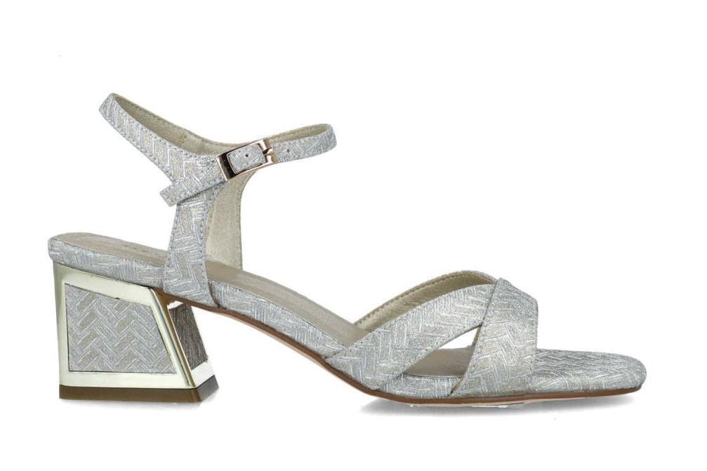 Sandalia Menbur MITHRAS 24751 en color oro para mujer