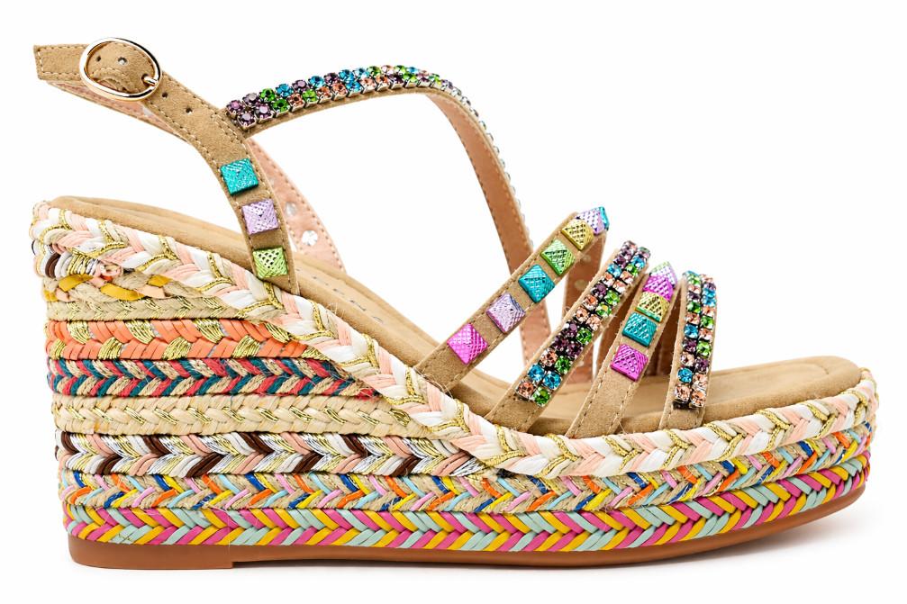 Sandalias con cuña alta de esparto Alma en Pena V2651205 multicolor con pedrería