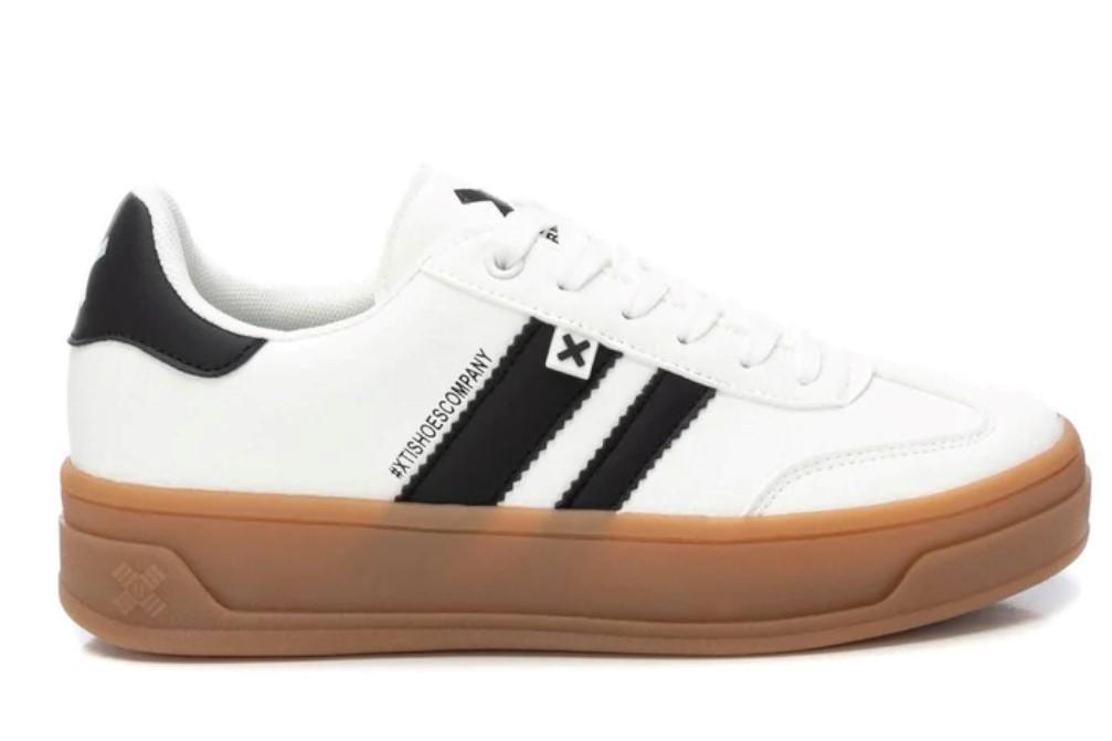 Zapatillas deportivas XTI 143645 en oro para mujer