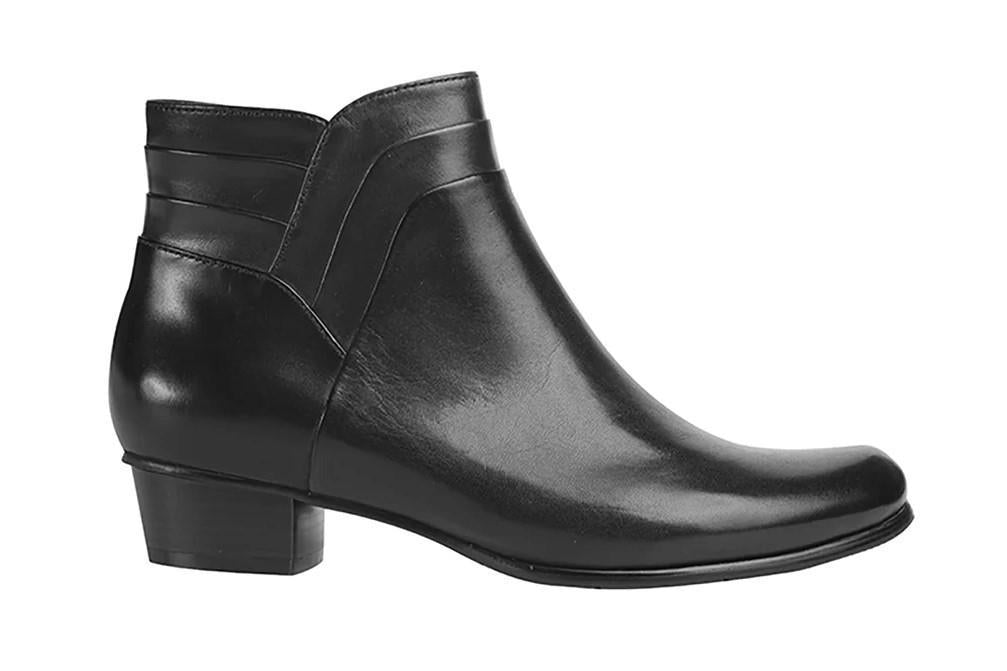Botines Regarde Le Ciel 399 de color negro