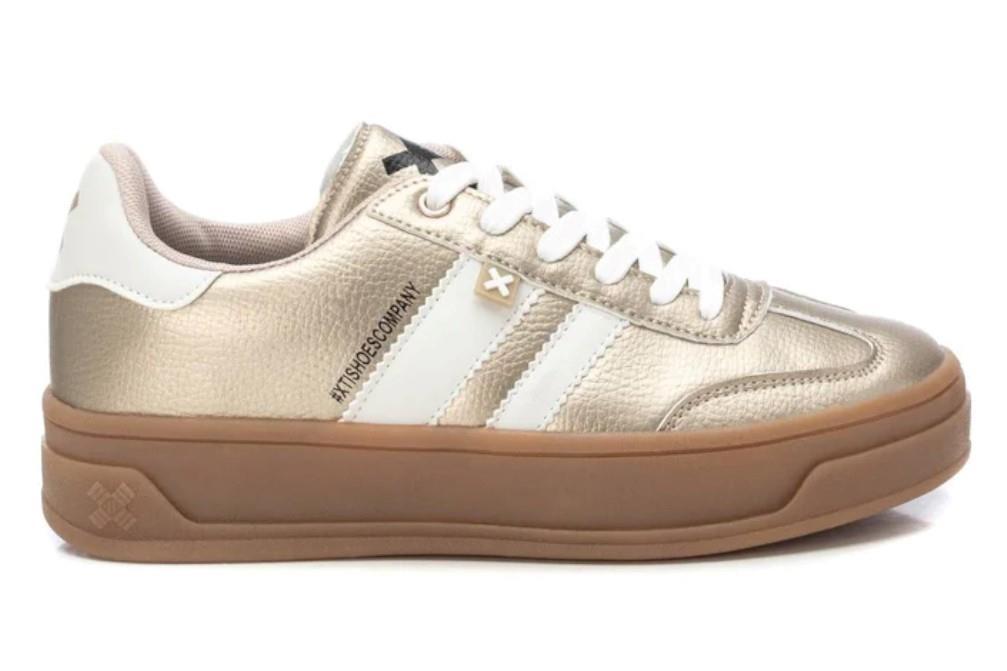 Zapatillas deportivas XTI 143645 en oro para mujer