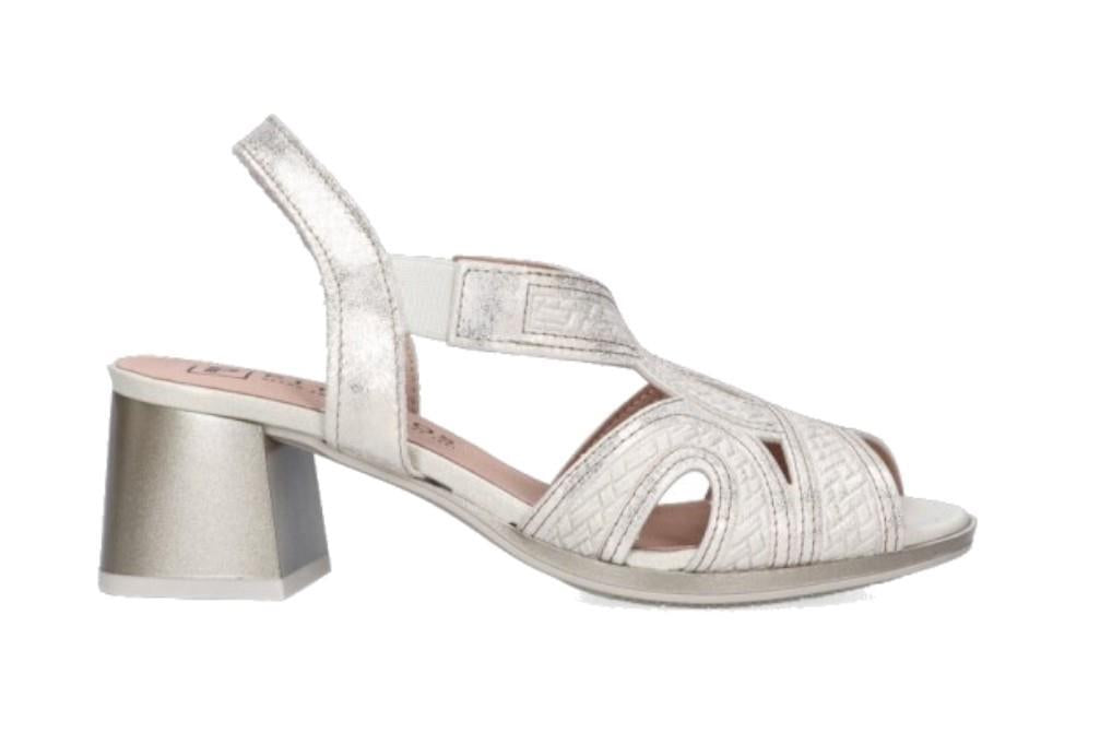 Sandalias Pitillos 5690 en oro para mujer