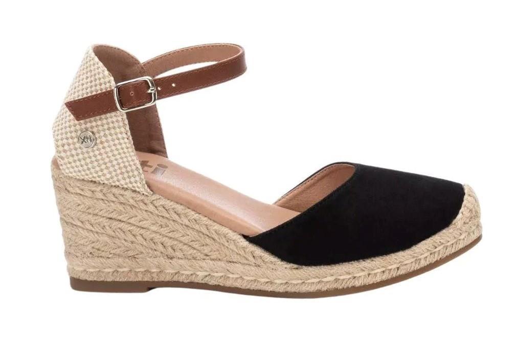 Alpargatas con cuña XTI 140746 en negro para mujer