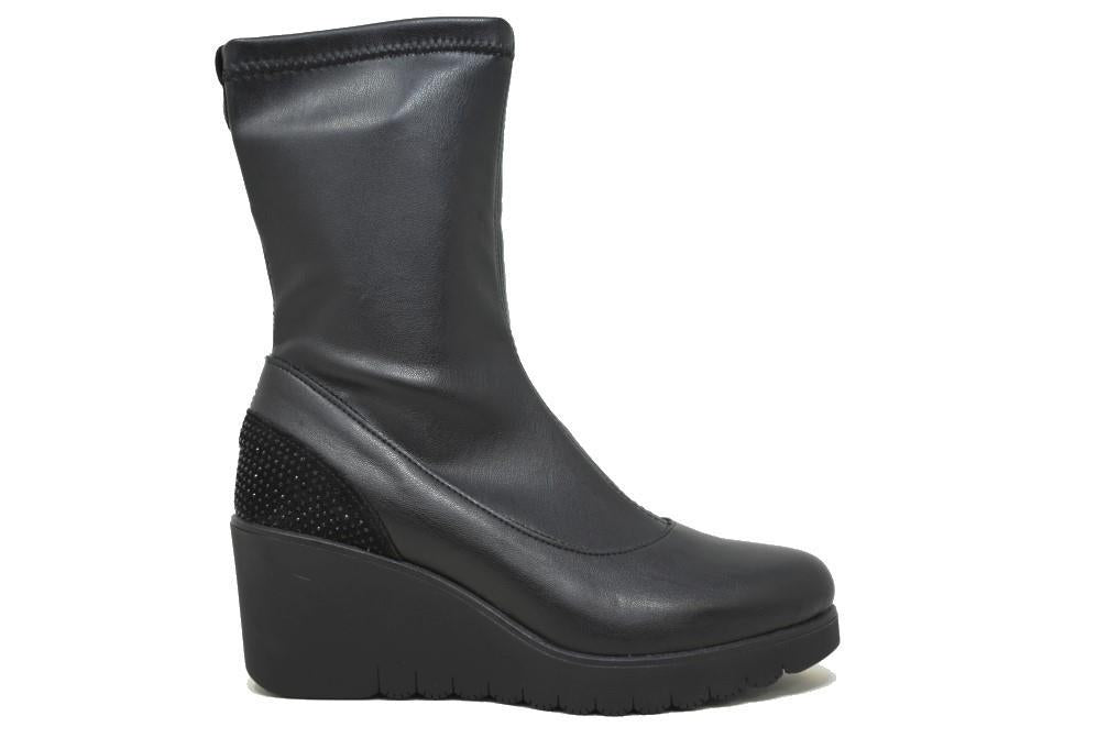 Botines con cuña Paula Urban Kara 02 en negro para mujer
