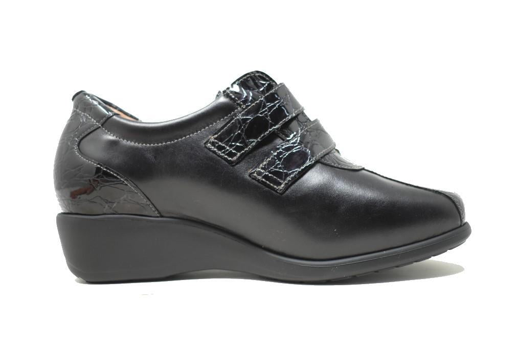 Zapato para mujer Gasymar 6978 en color negro