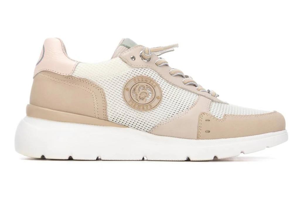 Zapatillas deportivas Carmela 163126 en beige para mujer