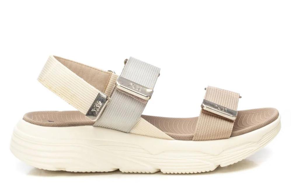 Sandalias deportivas XTI 144073 beige para mujer | Sandalias cómodas y ligeras para verano