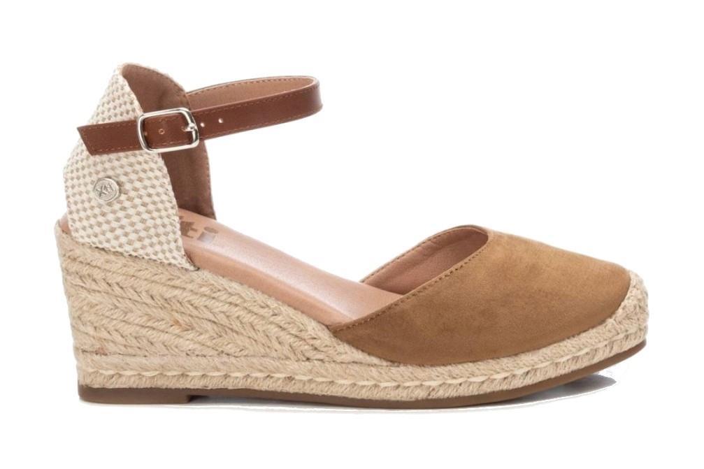 Alpargatas con cuña XTI 140746 en taupe para mujer