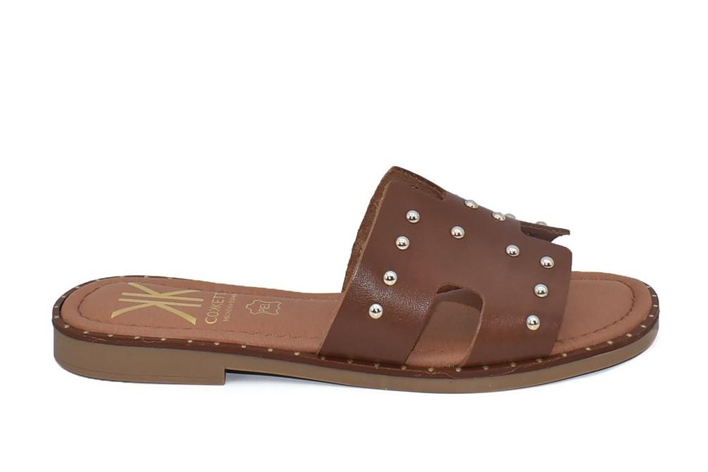 Sandalias Planas de Piel Cokketa 147 en cuero con Tachuelas para mujer