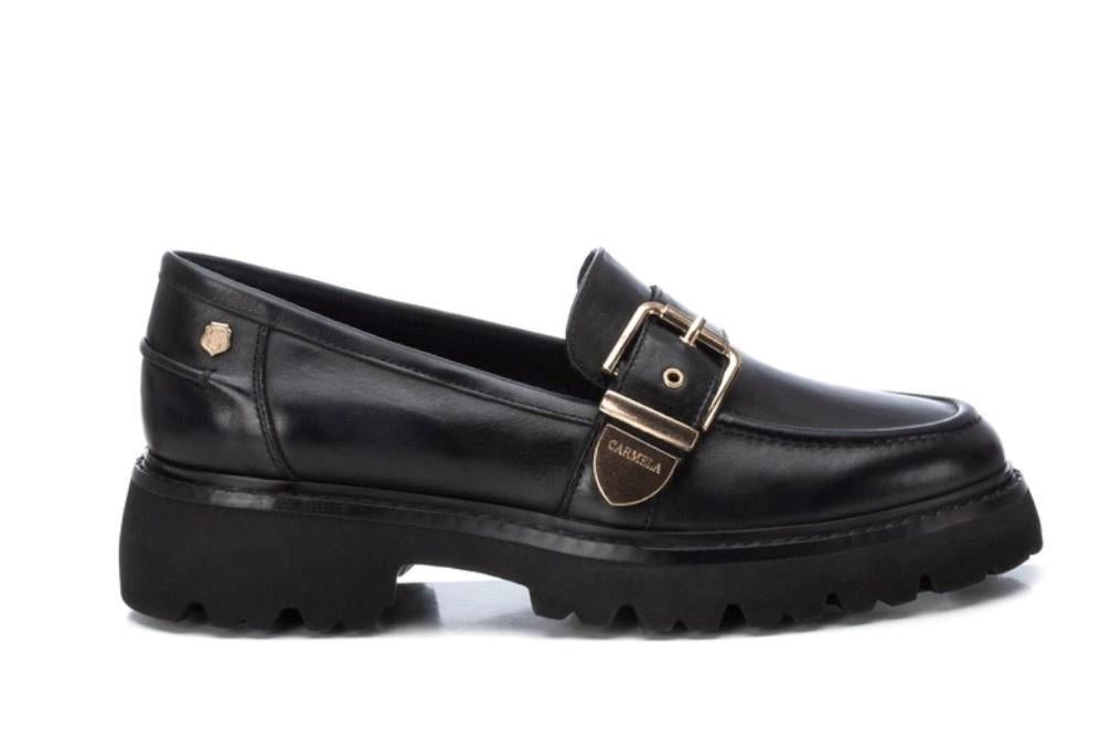 Mocasines Carmela 161907 en negro para mujer