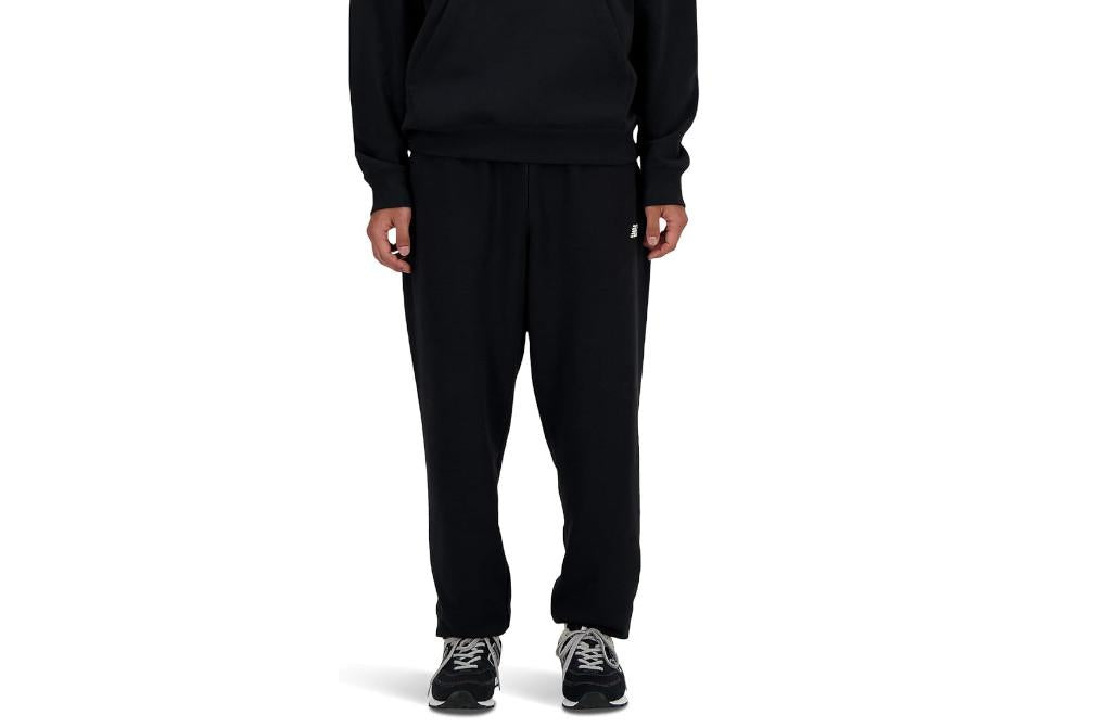 Pantalón Deportivo Hombre New Balance Sport Essentials French Terry Negro Cómodo y Versátil