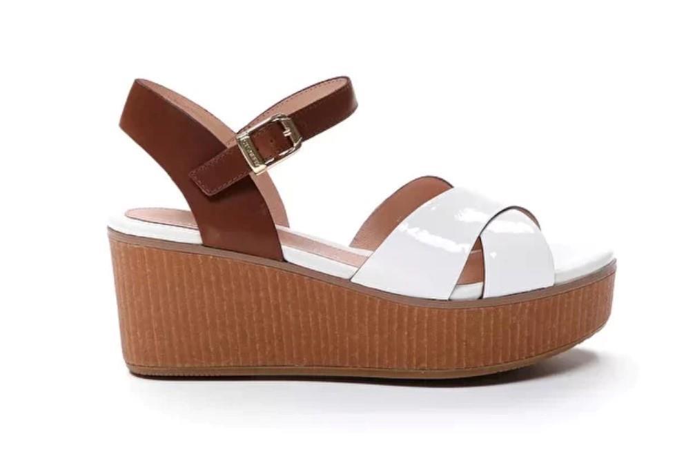 Sandalias con cuña Stonefly DIVA 9 PATENT en blanco para mujer