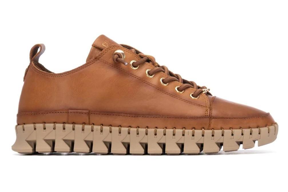 Zapatillas deportivas Carmela 162531 en color camel