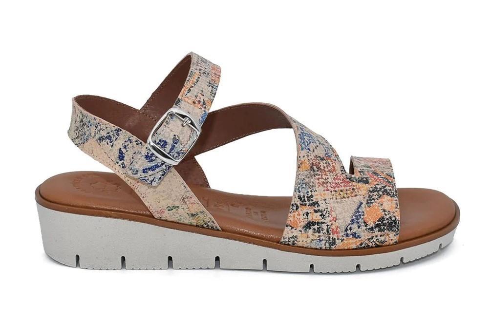 Sandalias con cuña Tekila 1358 en beige