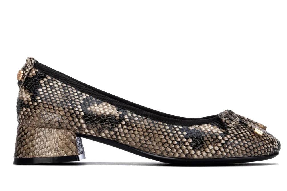 Bailarinas con tacón bajo XTI 146378 animal print para mujer