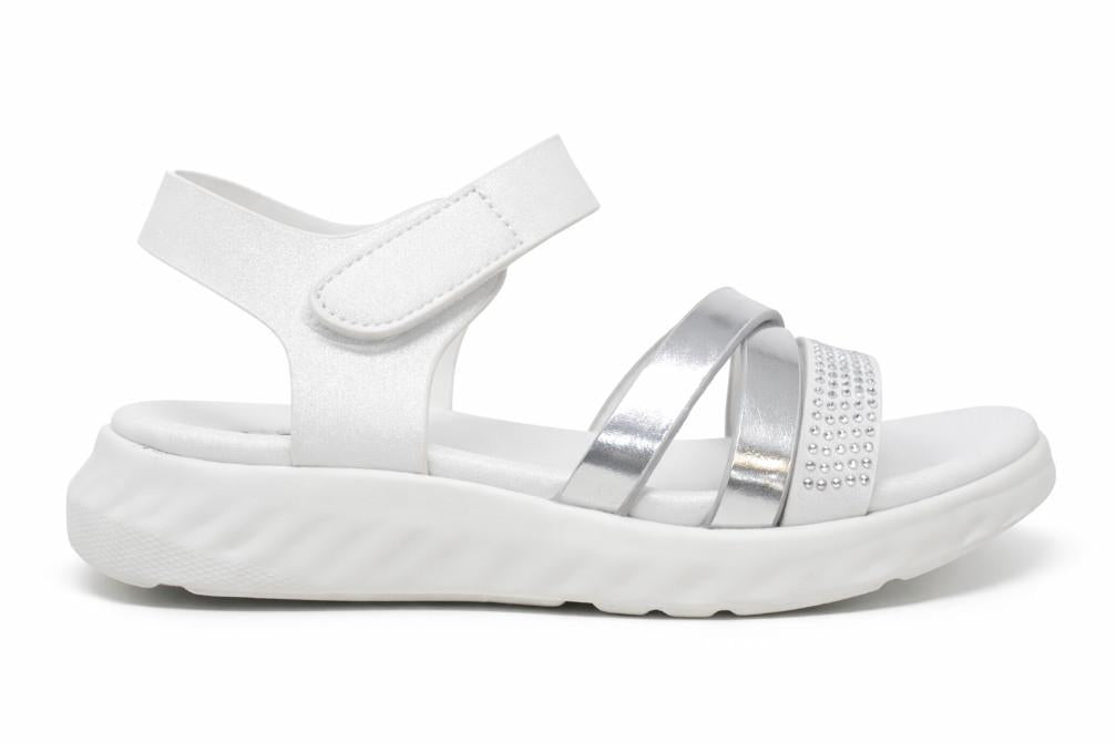 Sandalias planas XTI 153074 en color blanco