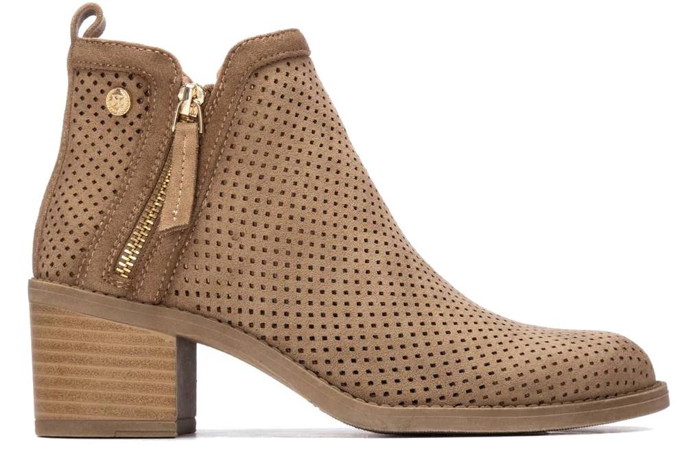 Botín Xti 15035 para mujer en taupe – Botines Elegantes Veganos