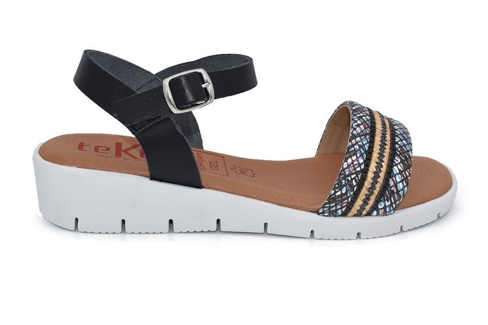 Sandalias con cuña Tekila 1264 en negro para mujer
