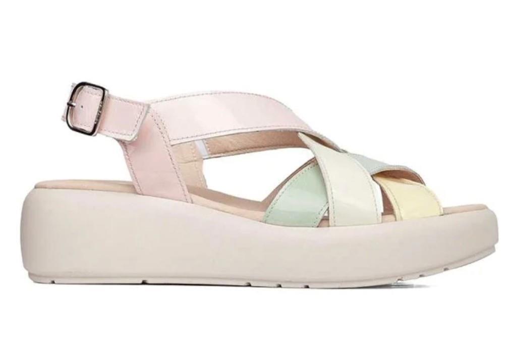 Sandalia con cuña Callaghan 35001 Ancona en crema