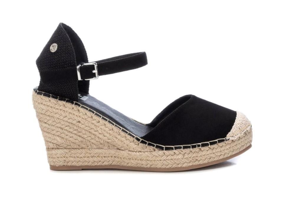 Alpargatas XTI 142832 en negro para mujer