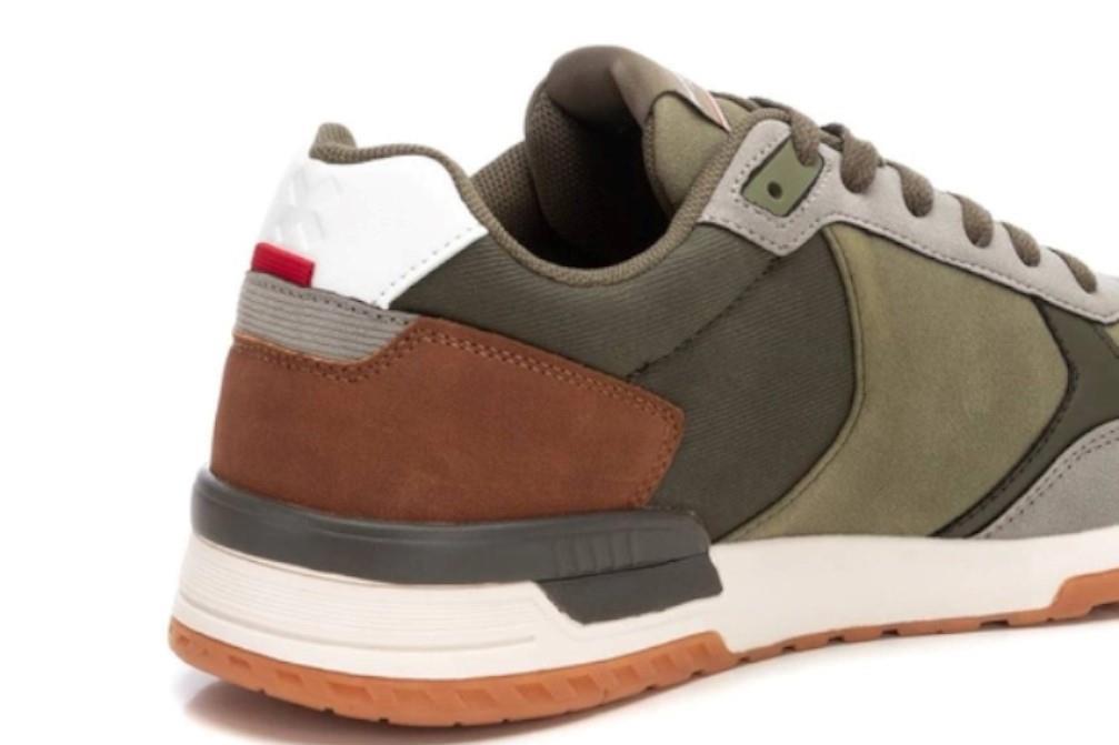 Zapatilla deportiva XTI 142518 para hombre