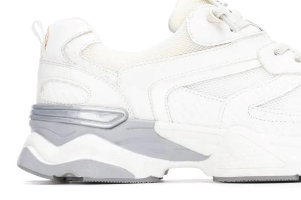 Zapatillas deportivas XTI 144653 en blanco
