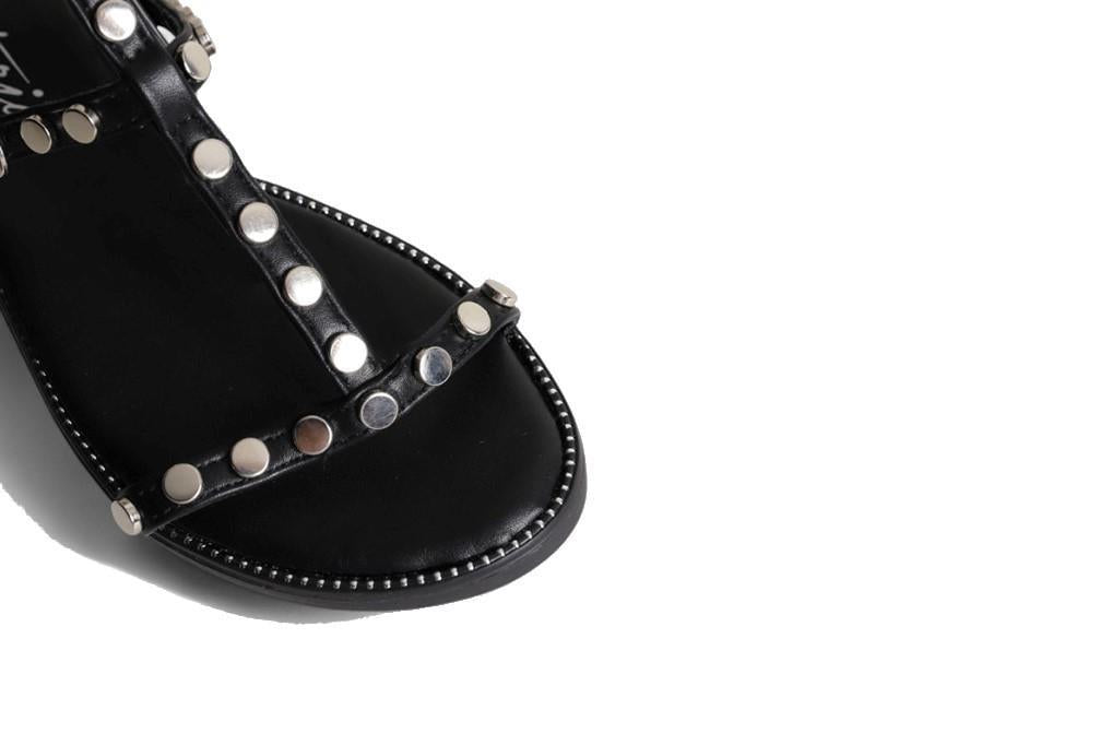 Sandalias romanas Isteria 25097 en negro para mujer