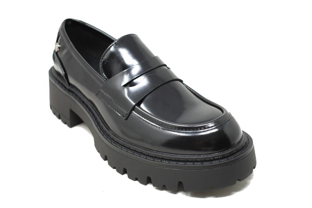 Mocasines XTI 143437 en negro para mujer