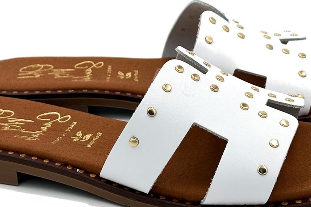Sandalias planas Oh! My Sandals Erika 5576 en blanco para mujer