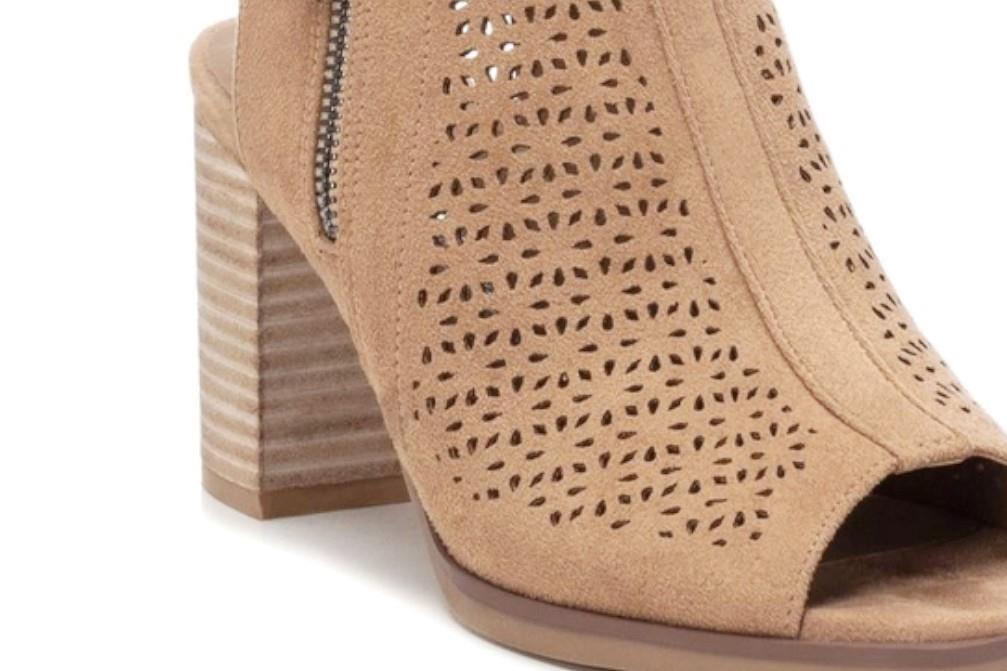 Botín XTI 142429 para mujer en taupe