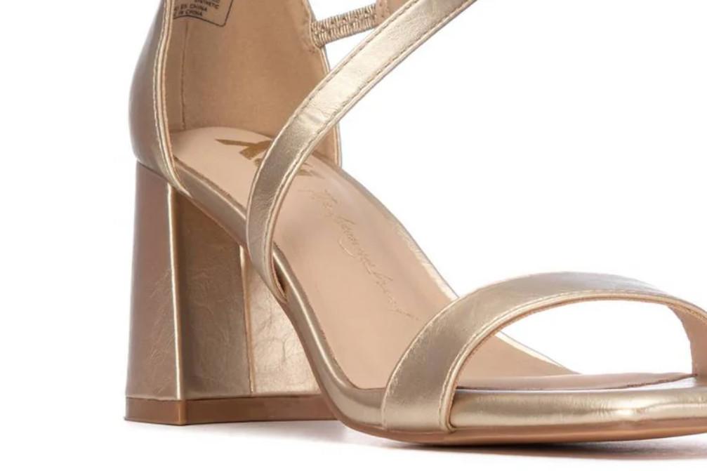 Sandalias de tacón para mujer XTI 145105 Oro