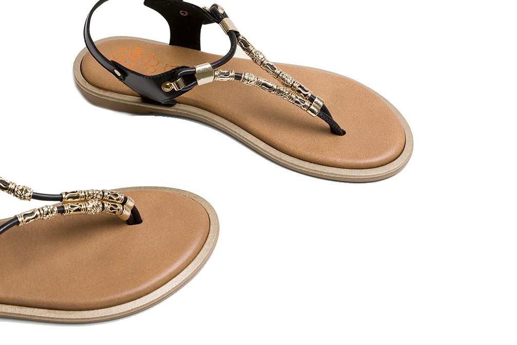 Sandalias planas de dedo Estela 3112 en negro