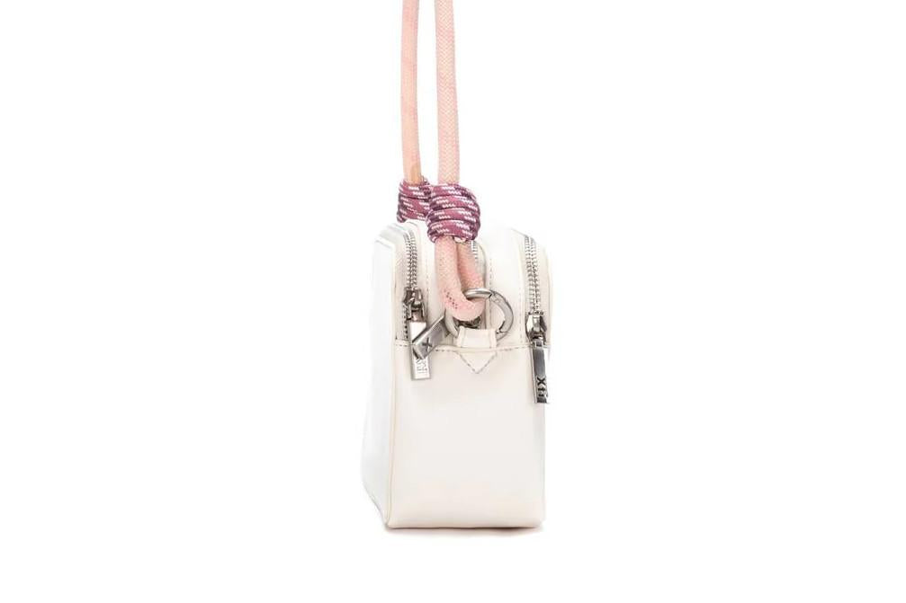 Bolso Bandolera para mujer XTI 184559 en beige – Diseño Efecto Piel con Cremallera
