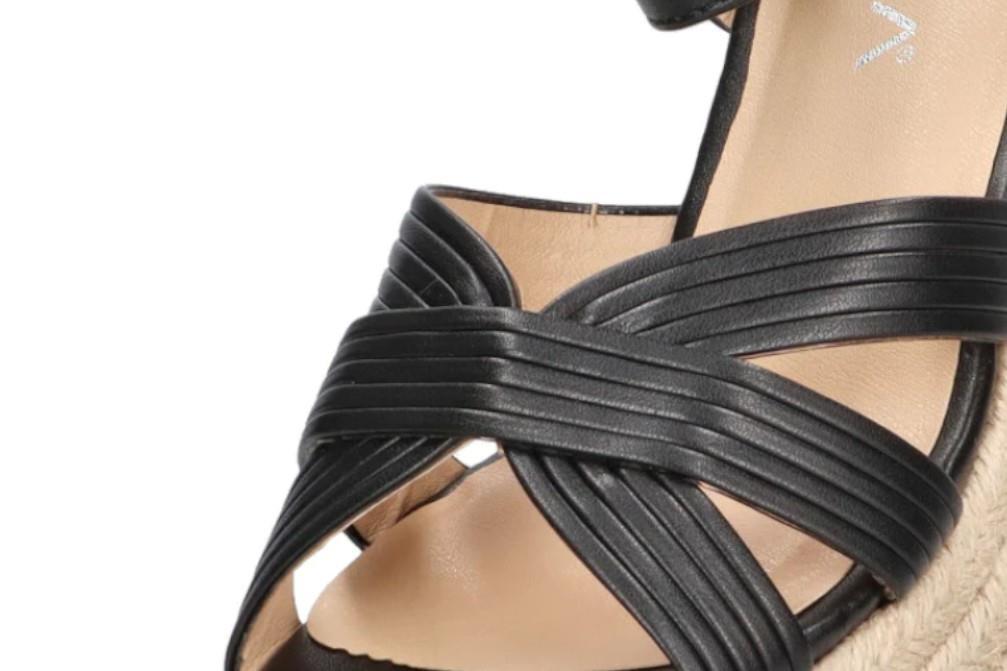 Sandalias con cuña Etika Alcaidesa 20024 en negro para mujer