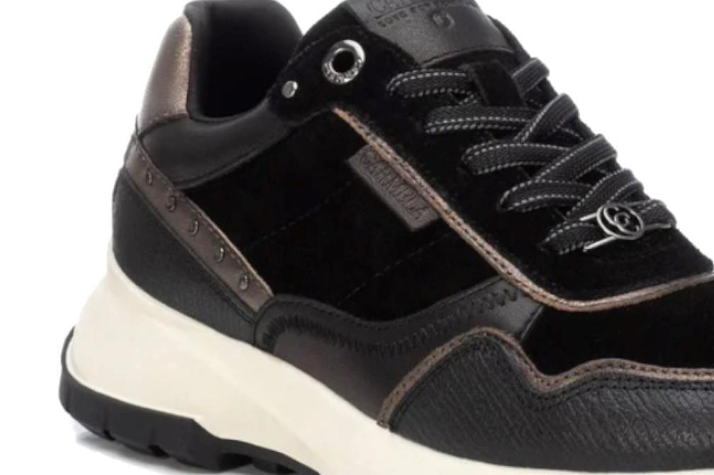 Zapatillas deportivas Carmela 161827 en negro para mujer